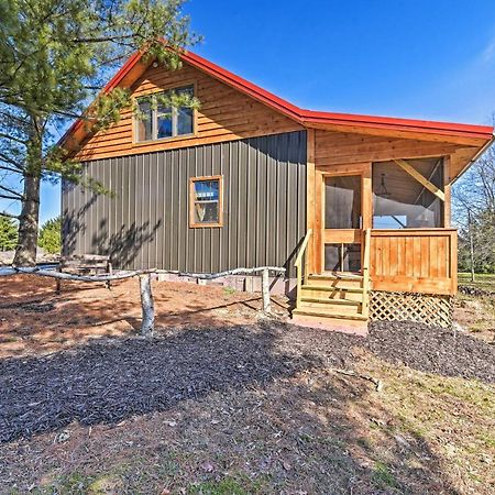 Honey House Cabin - A Quiet Countryside Retreat! Nappanee Eksteriør billede
