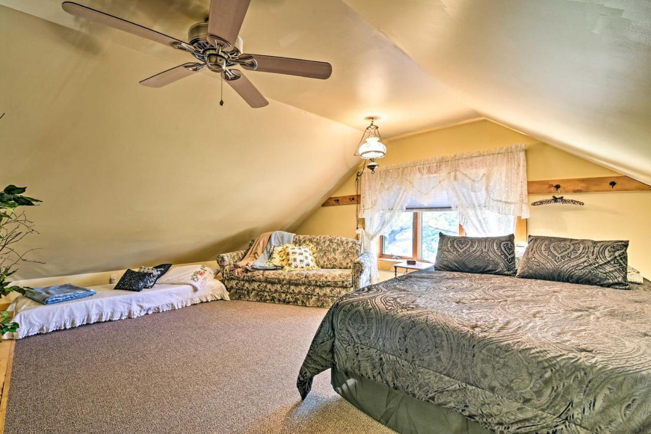 Honey House Cabin - A Quiet Countryside Retreat! Nappanee Eksteriør billede