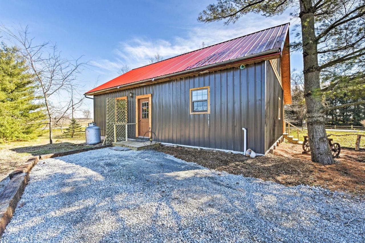 Honey House Cabin - A Quiet Countryside Retreat! Nappanee Eksteriør billede