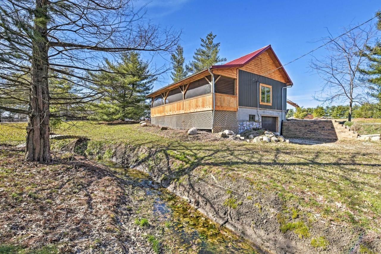 Honey House Cabin - A Quiet Countryside Retreat! Nappanee Eksteriør billede